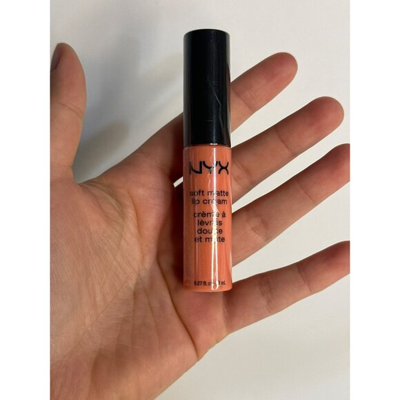 NYX PROFESSIONAL MAKEUP Soft Matte Lip Cream Liquid Lipstick Buenos Aires SMLC12 - Picture 2 of 6